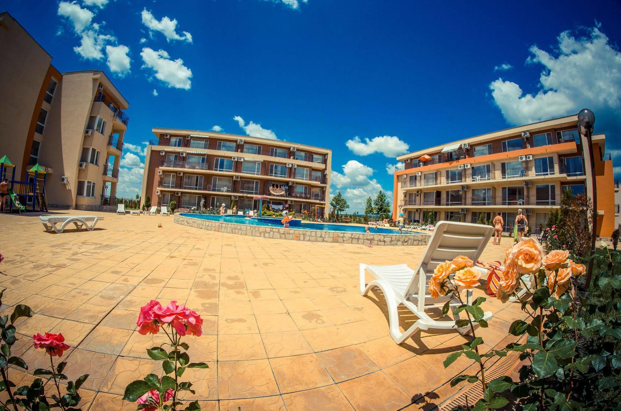 Holiday Fort Golf Club Сонячний Берег Екстер'єр фото