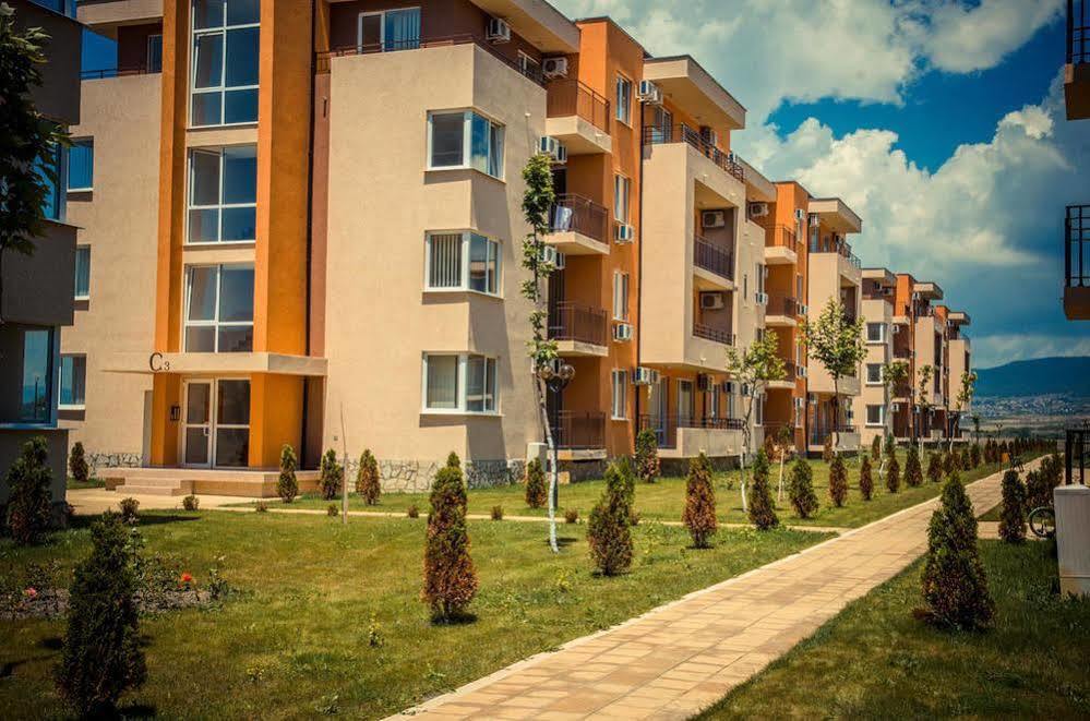 Holiday Fort Golf Club Сонячний Берег Екстер'єр фото