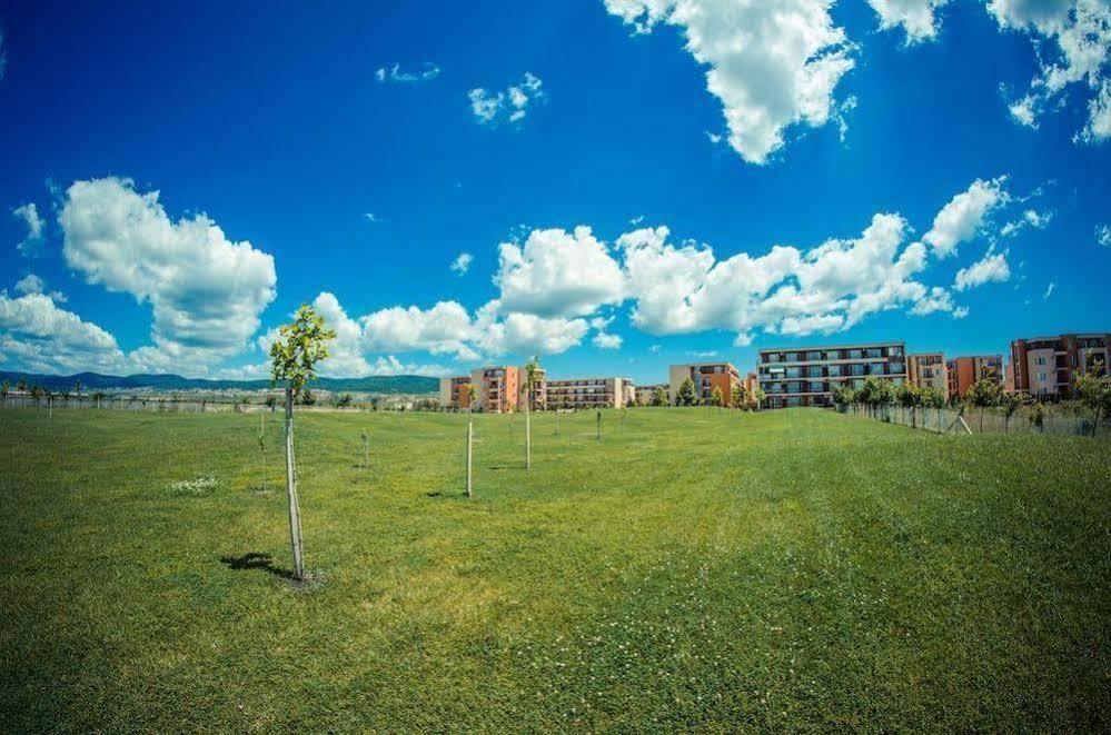Holiday Fort Golf Club Сонячний Берег Екстер'єр фото